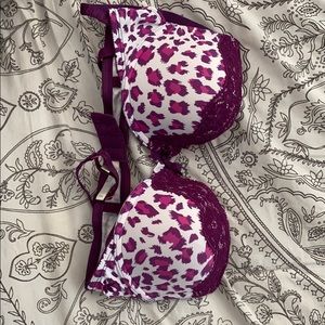 BRAND NEW, never worn ARIE BRA SIZE 34A